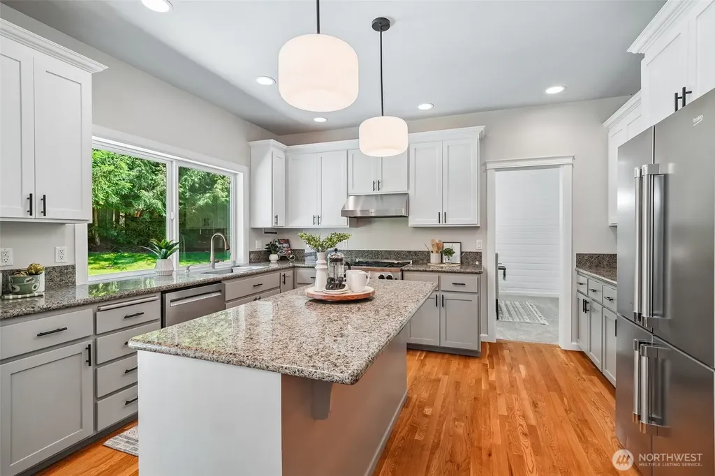 7333 N Creek Loop Gig Harbor WA 98335
