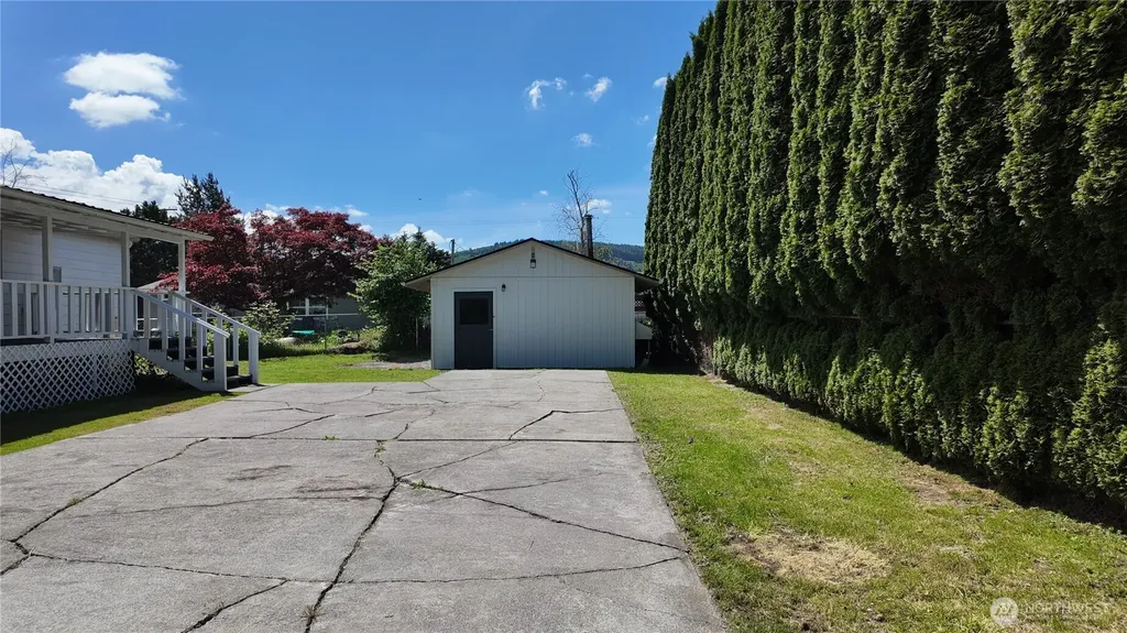 820 Fruitdale Road Sedro Woolley WA 98284