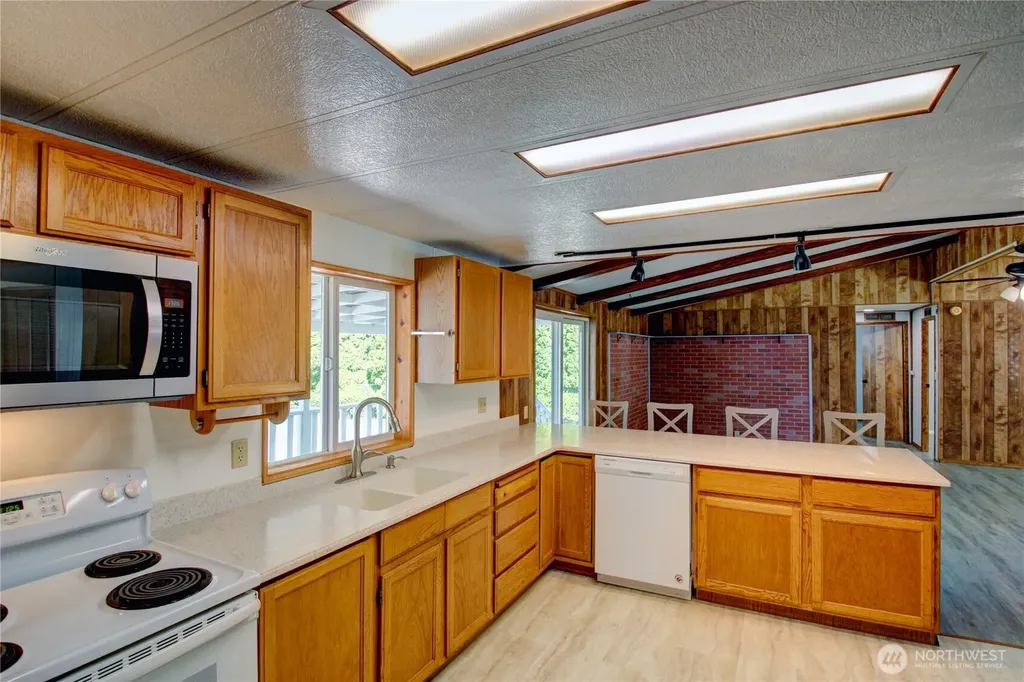 820 Fruitdale Road Sedro Woolley WA 98284