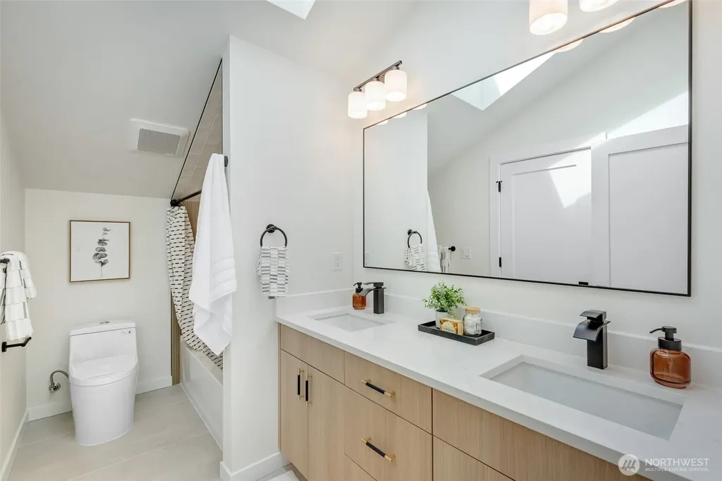 10053 8th Avenue NW Seattle WA 98177