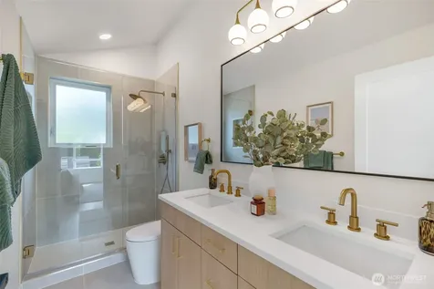 10053 8th Avenue NW Seattle WA 98177