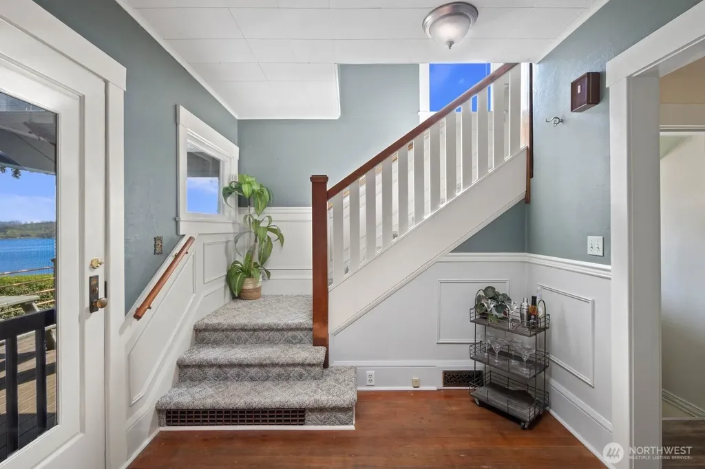 732 S Summit Avenue Bremerton WA 98312