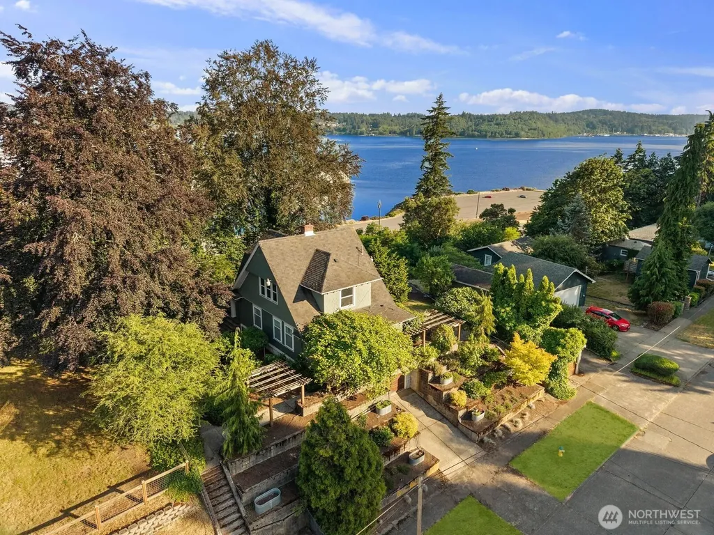 732 S Summit Avenue Bremerton WA 98312