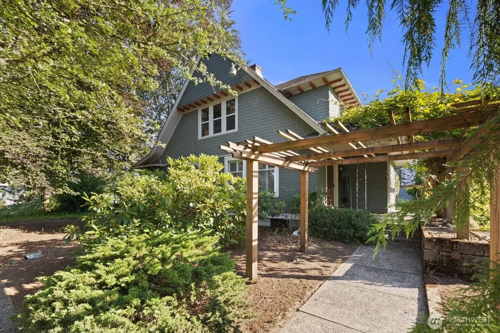 732 S Summit Avenue Bremerton WA 98312