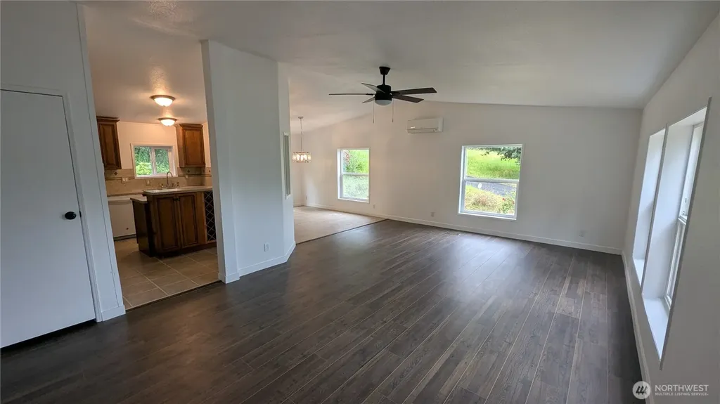 104 Sun Valley Drive Chehalis WA 98532