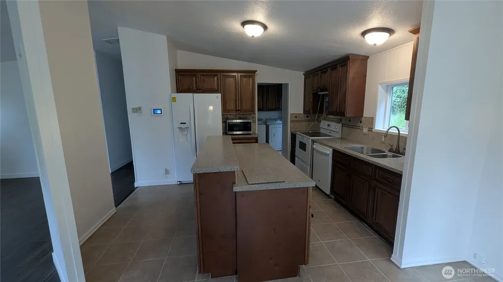104 Sun Valley Drive Chehalis WA 98532