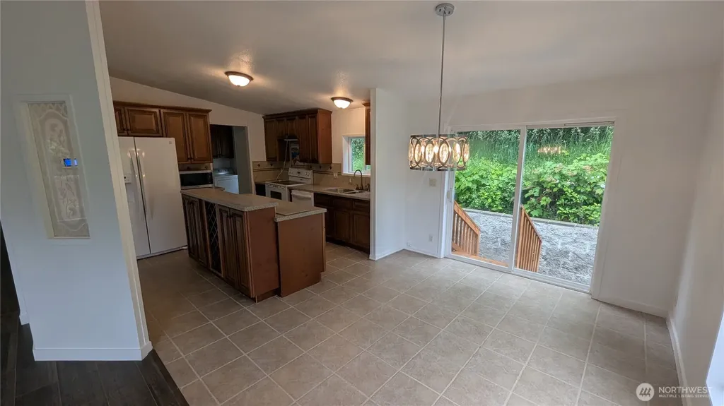 104 Sun Valley Drive Chehalis WA 98532