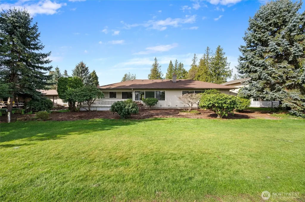 12371 Rainier Drive Burlington WA 98233