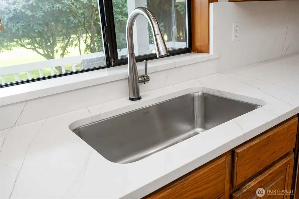 12371 Rainier Drive Burlington WA 98233