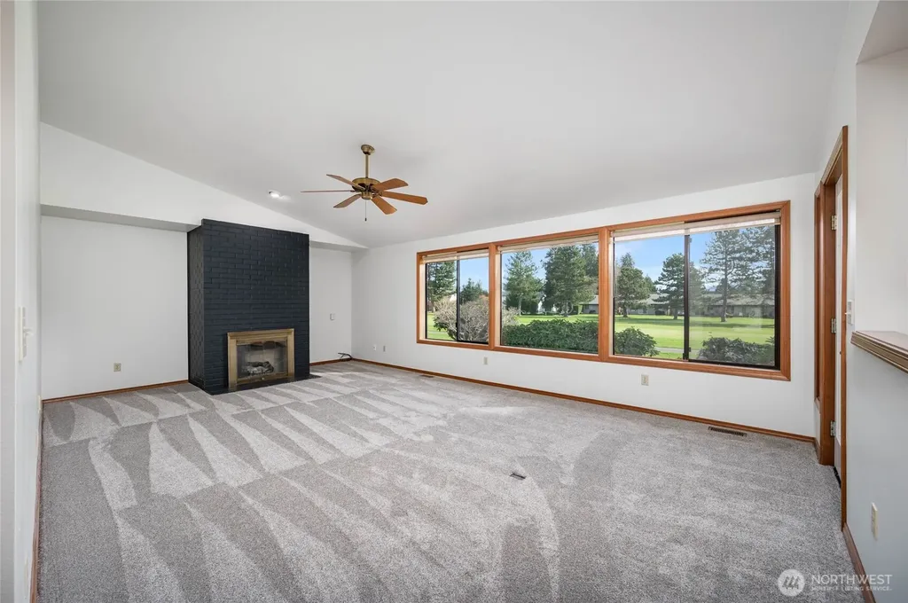 12371 Rainier Drive Burlington WA 98233