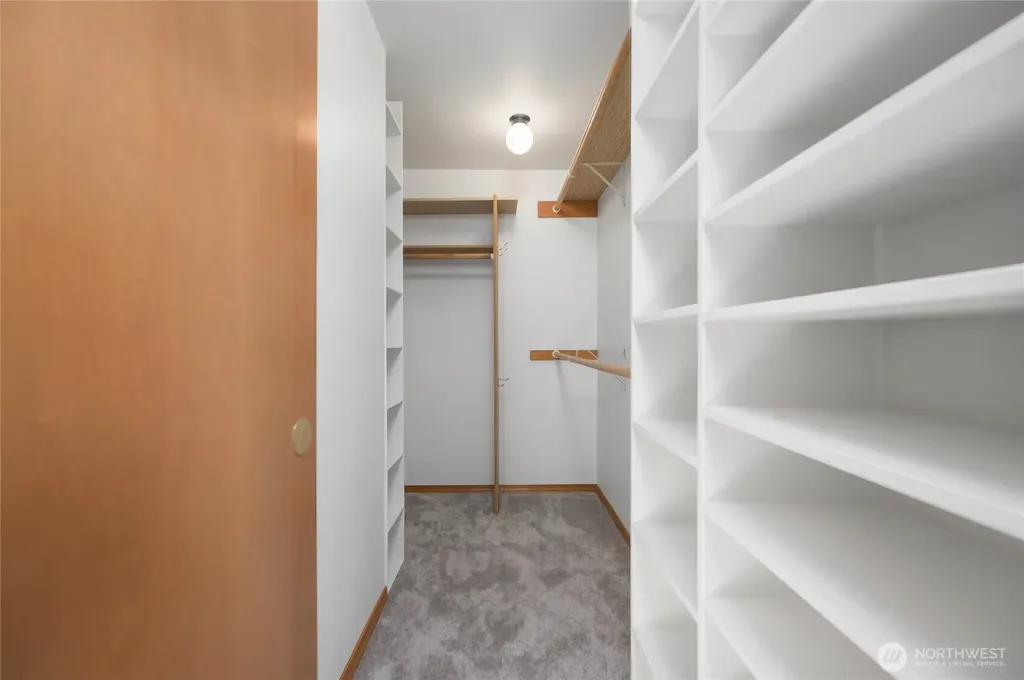 12371 Rainier Drive Burlington WA 98233