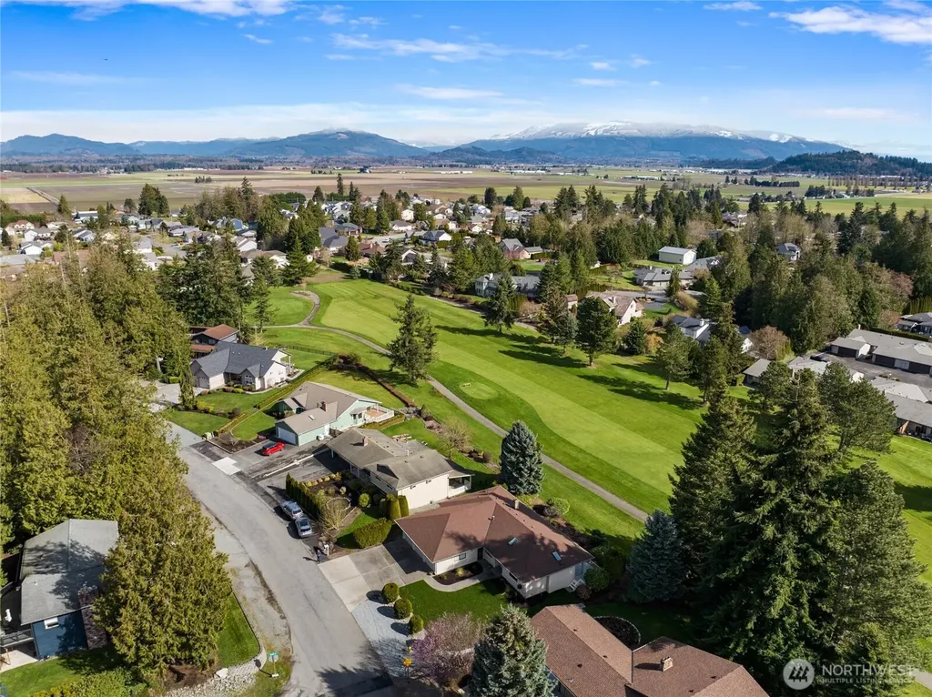 12371 Rainier Drive Burlington WA 98233