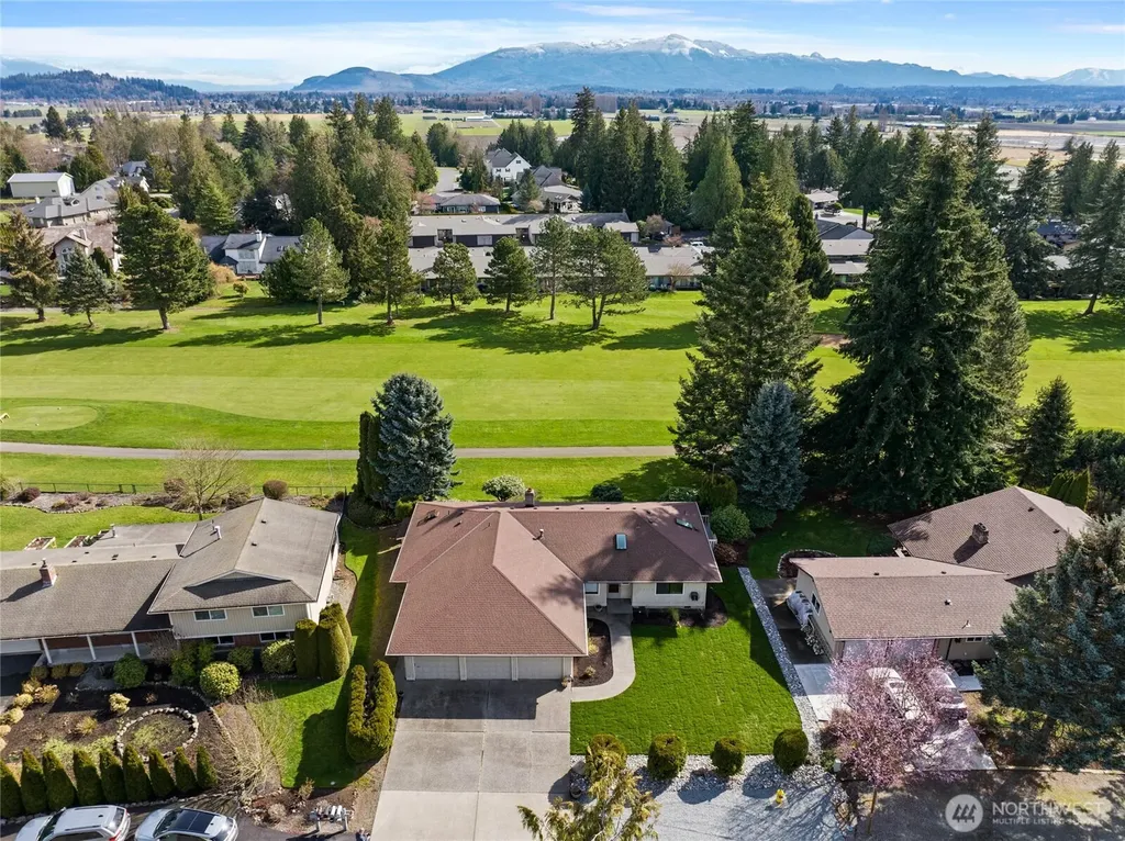 12371 Rainier Drive Burlington WA 98233