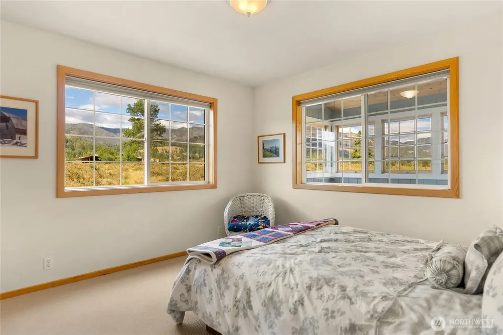 7 Arrowhead Road Winthrop WA 98862