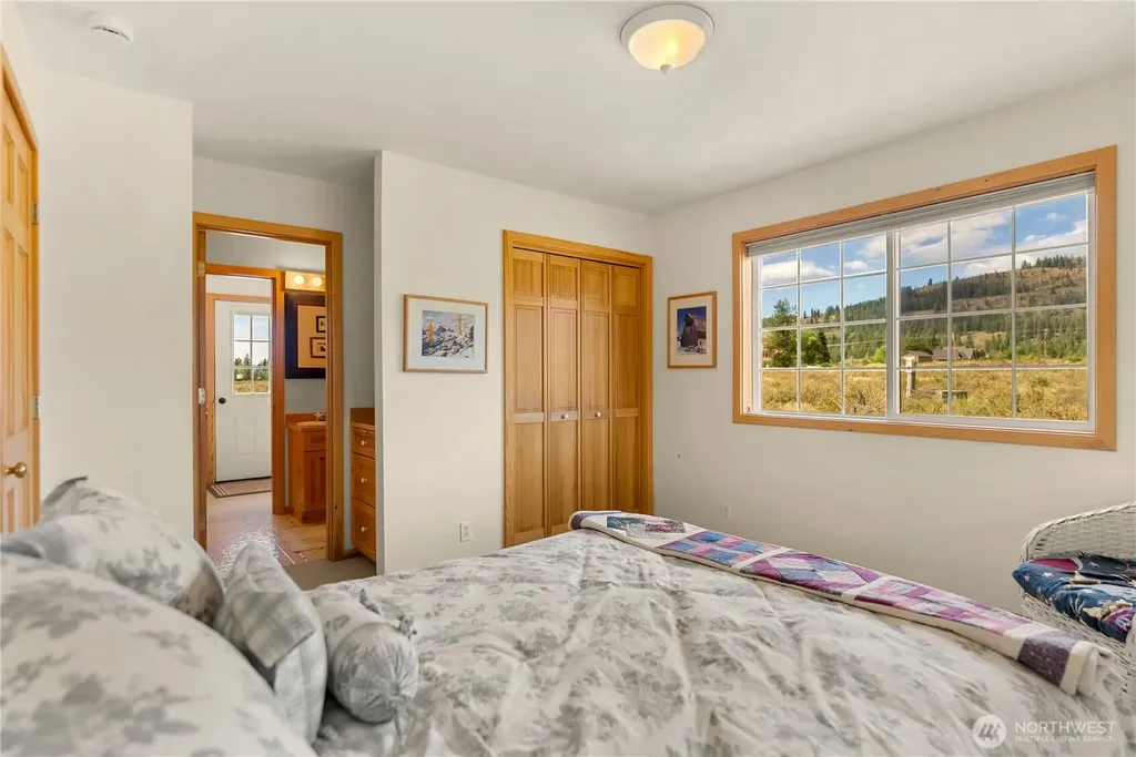 7 Arrowhead Road Winthrop WA 98862