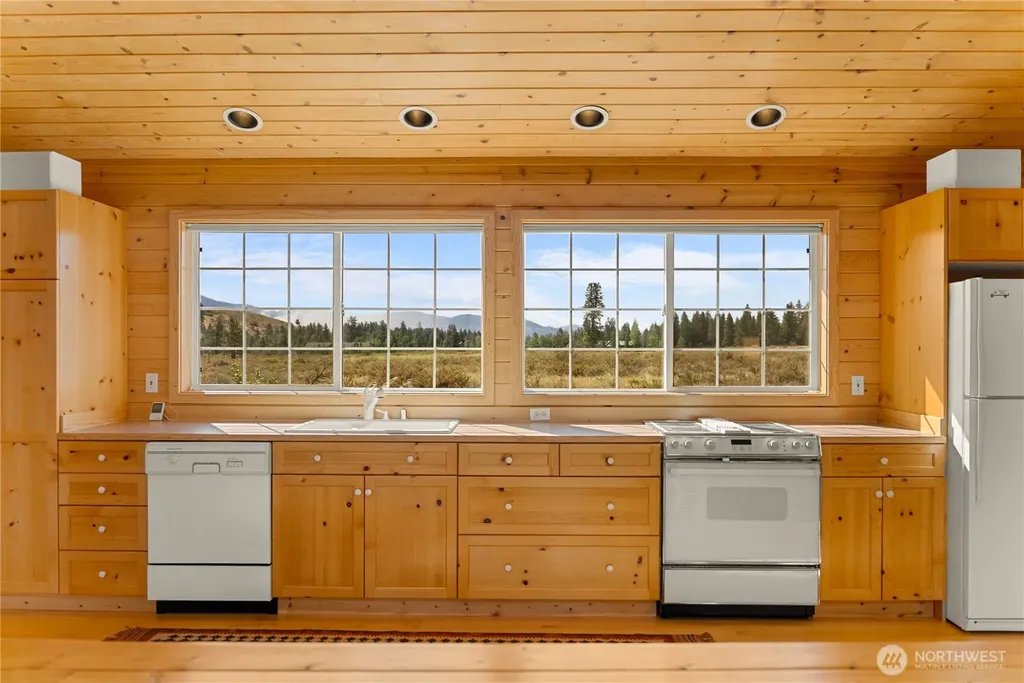 7 Arrowhead Road Winthrop WA 98862