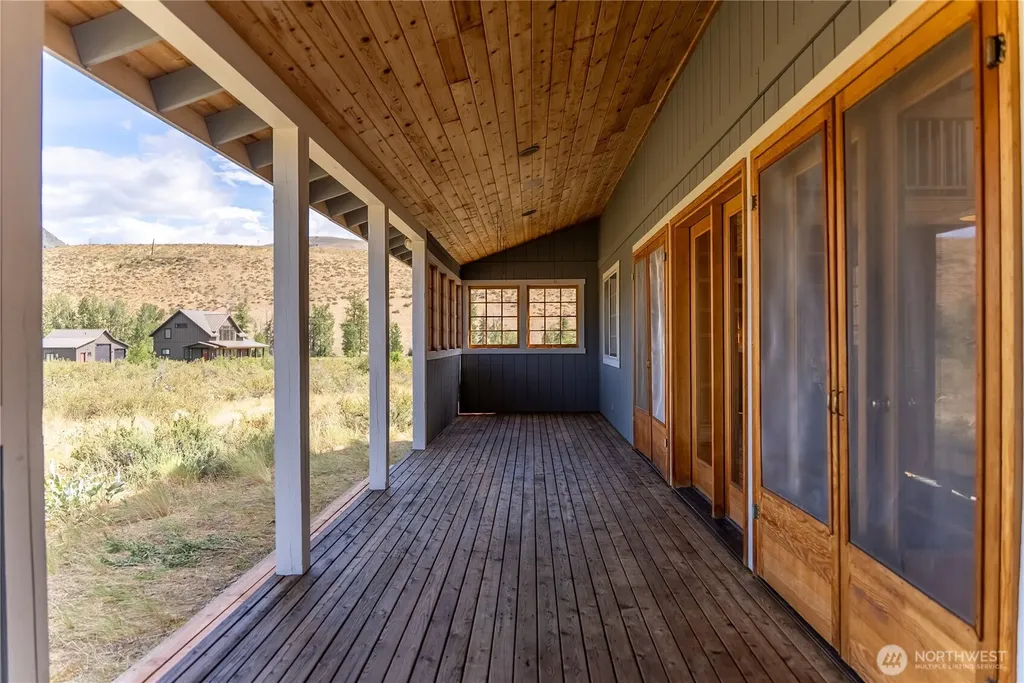 7 Arrowhead Road Winthrop WA 98862