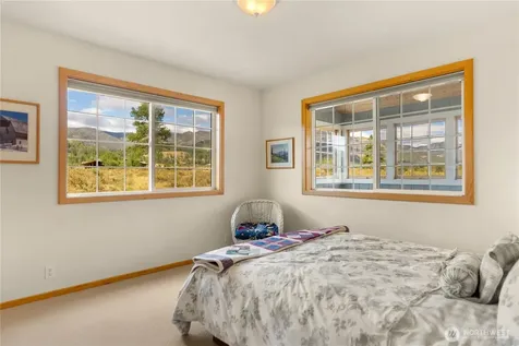 7 Arrowhead Road Winthrop WA 98862