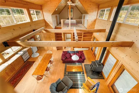 7 Arrowhead Road Winthrop WA 98862