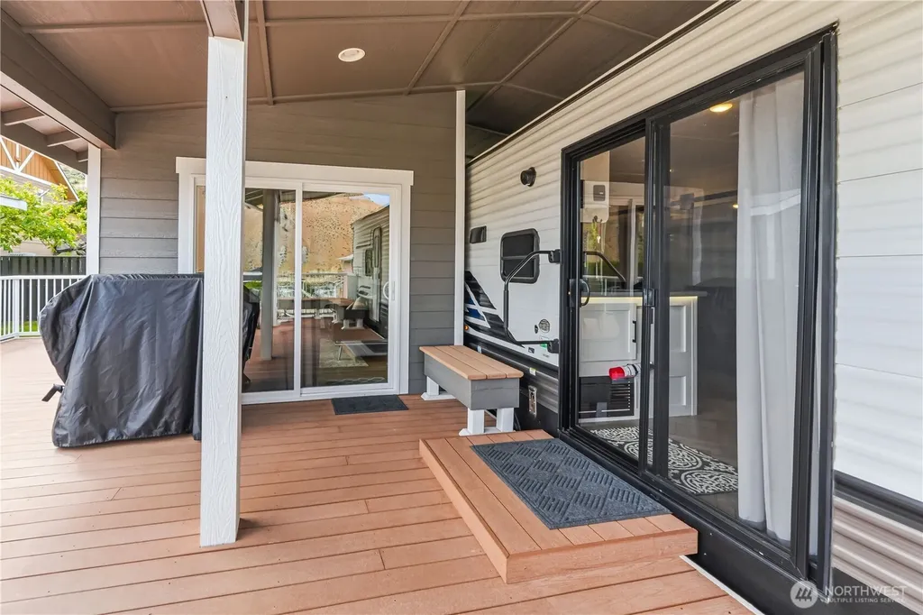 400 W Emerson Drive Orondo WA 98843