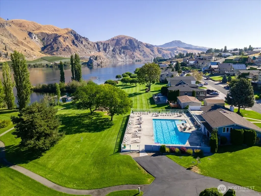 400 W Emerson Drive Orondo WA 98843
