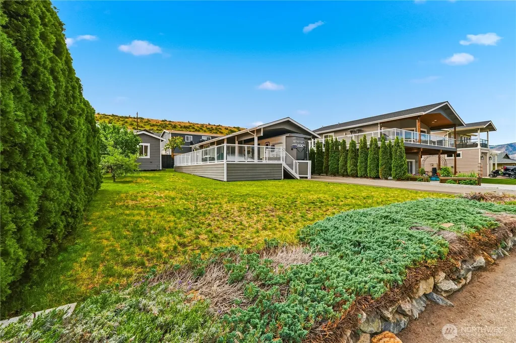 400 W Emerson Drive Orondo WA 98843