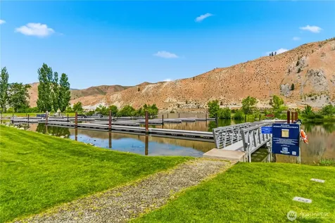400 W Emerson Drive Orondo WA 98843