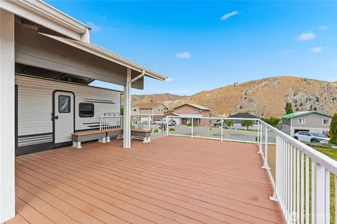 400 W Emerson Drive Orondo WA 98843