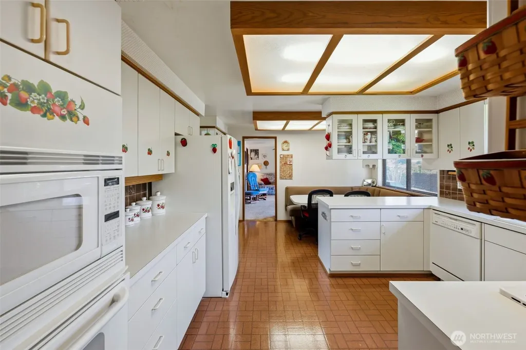 1874 Lenore Drive Tacoma WA 98406