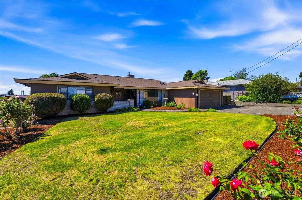1874 Lenore Drive Tacoma WA 98406