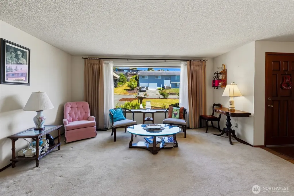 1874 Lenore Drive Tacoma WA 98406