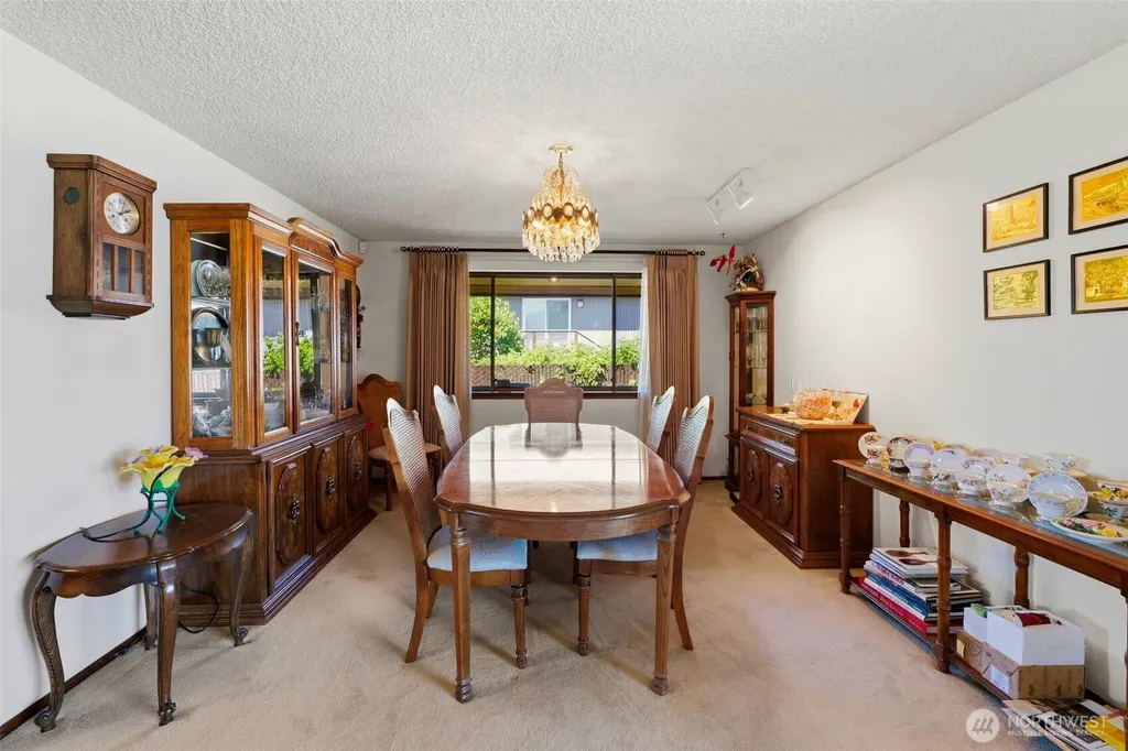 1874 Lenore Drive Tacoma WA 98406