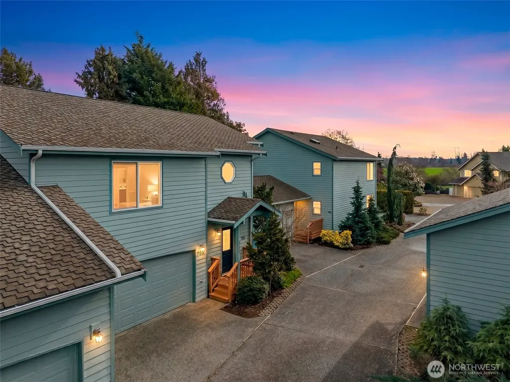 705 Finley Lane La Conner WA 98257