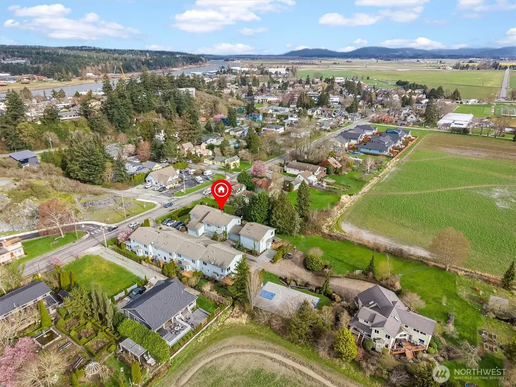 705 Finley Lane La Conner WA 98257