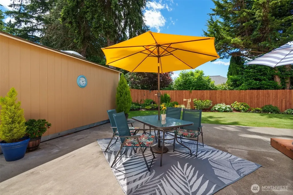 6205 Karat Court SW Tumwater WA 98512