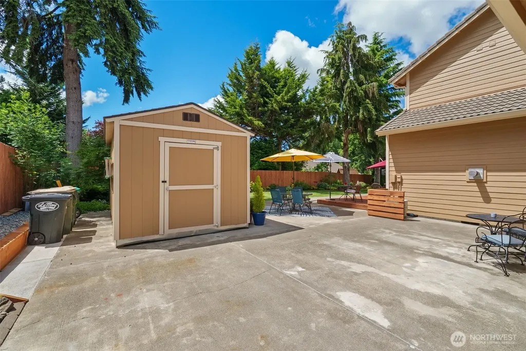6205 Karat Court SW Tumwater WA 98512