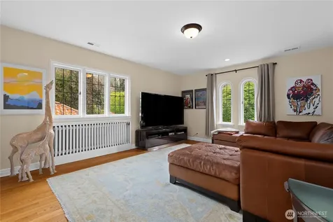 180 Lake Washington Boulevard E Seattle WA 98112