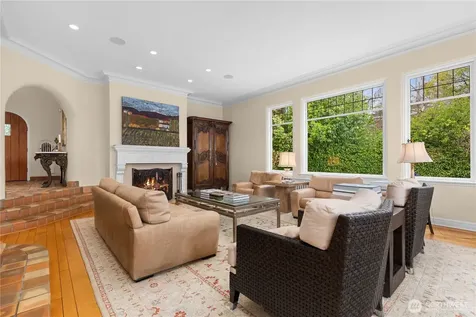 180 Lake Washington Boulevard E Seattle WA 98112