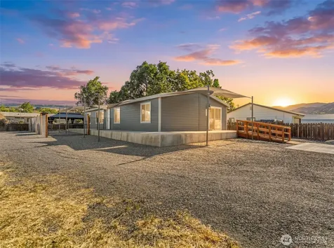 3906 Malaga Avenue Malaga WA 98828