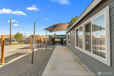 3906 Malaga Avenue Malaga WA 98828