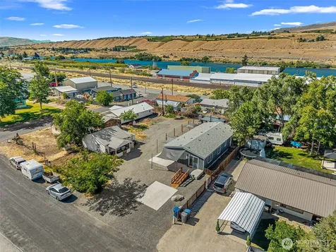 3906 Malaga Avenue Malaga WA 98828