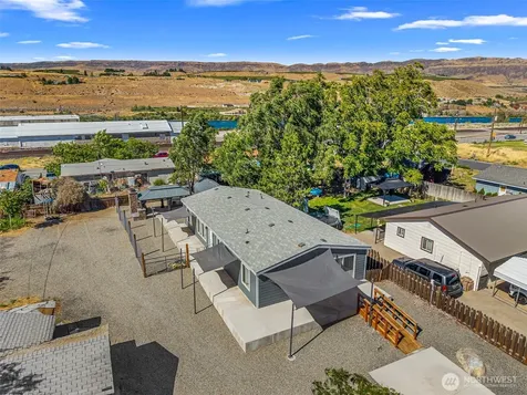 3906 Malaga Avenue Malaga WA 98828
