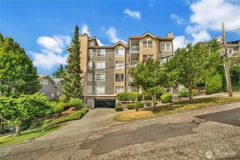 1011 5th Avenue N Seattle WA 98109