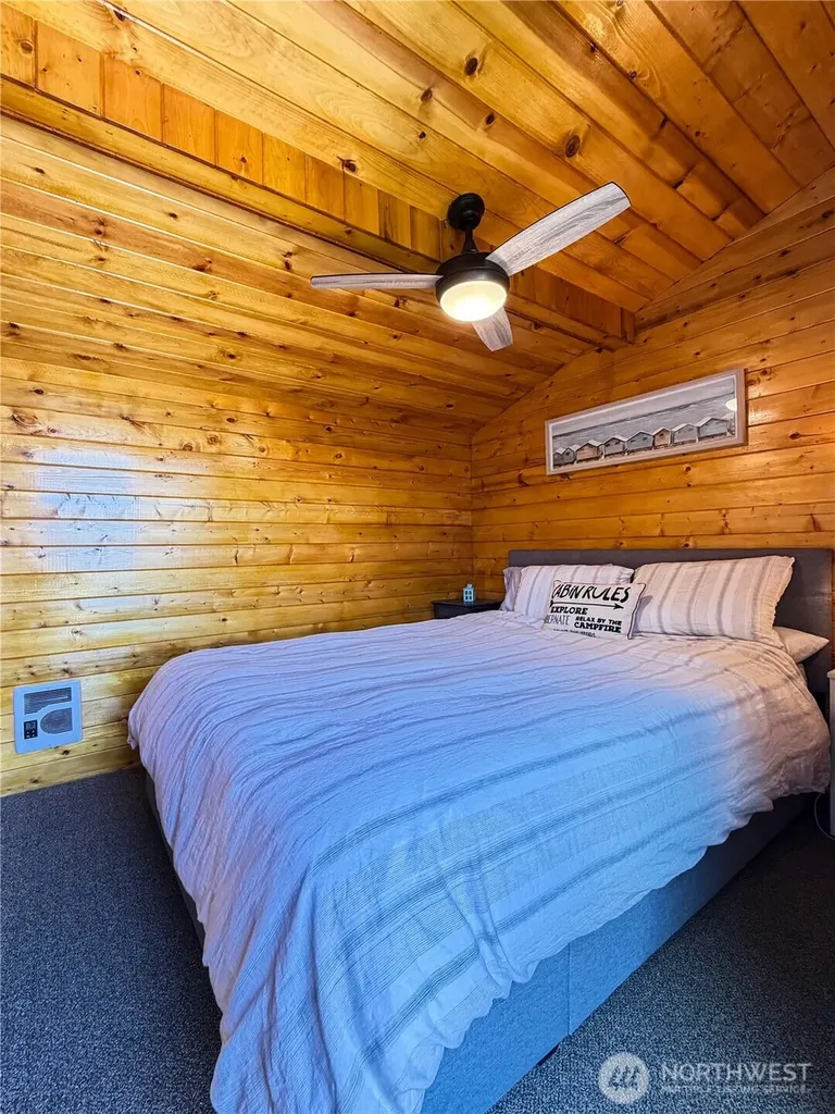 2 S Pilchuck Avenue Hat Island WA 98206