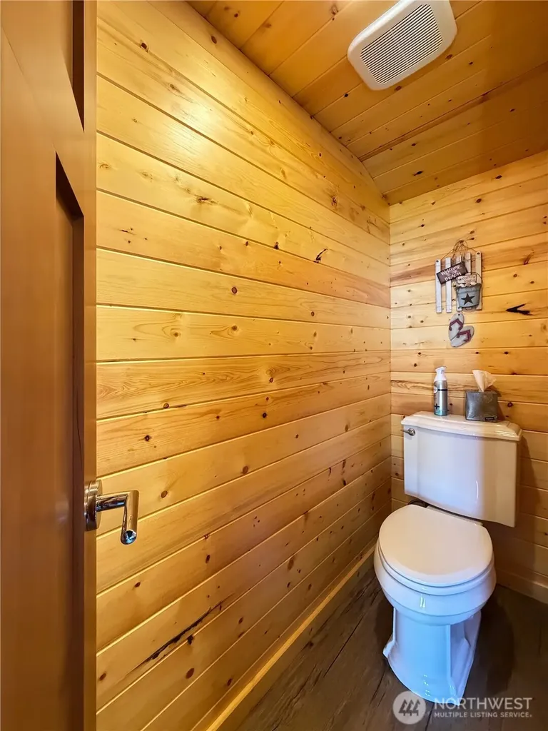 2 S Pilchuck Avenue Hat Island WA 98206