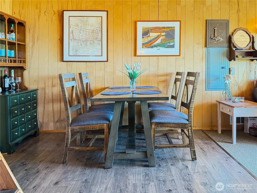 2 S Pilchuck Avenue Hat Island WA 98206