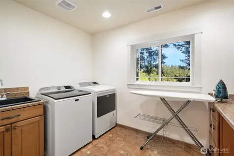 13413 Wye Lake Boulevard SW Port Orchard WA 98367