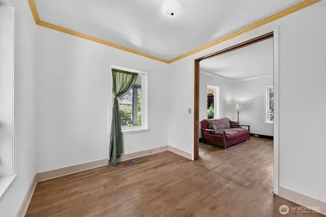 8045 26th Avenue NW Seattle WA 98117