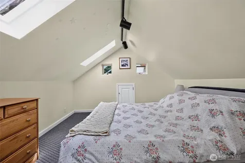 8045 26th Avenue NW Seattle WA 98117