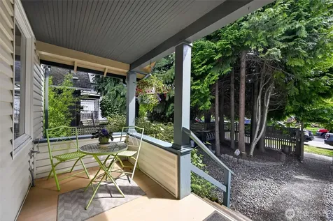 8045 26th Avenue NW Seattle WA 98117